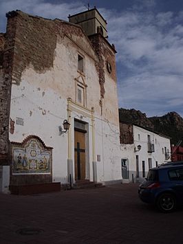 Plaza de España, plaza principal de Marines Viejo.