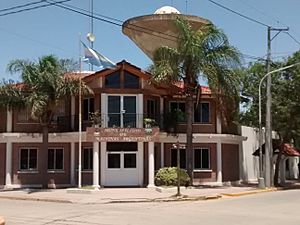 Archivo:Municipalidad de Malvinas Argentinas (2)