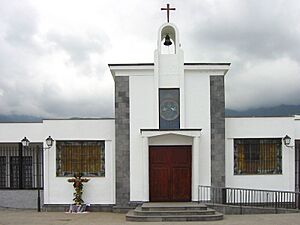 Archivo:ParroquiaFatima