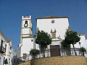 Archivo:Parroquia Santa María la Coronada, San Roque