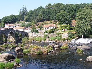 Ponte Maceira (2307258047).jpg