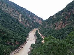 Rio Pilcomayo en el Aguarague.jpg
