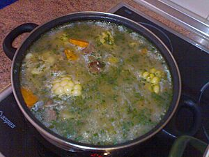 Archivo:Sancocho ecuatoriano