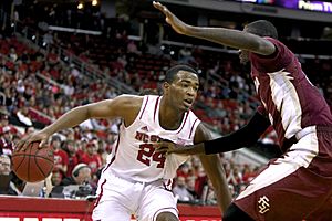 Archivo:TJ Warren Okaro White