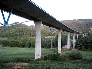 Archivo:Viaducte d'Osormort (Osona, Catalonia)