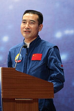 Archivo:Zhai Zhigang